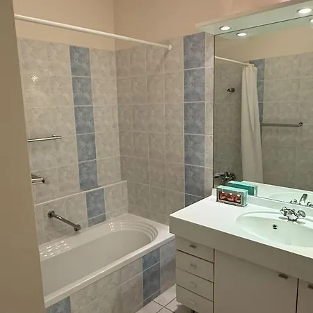 With Terrace 300m From The Apartment Villeneuve-Loubet